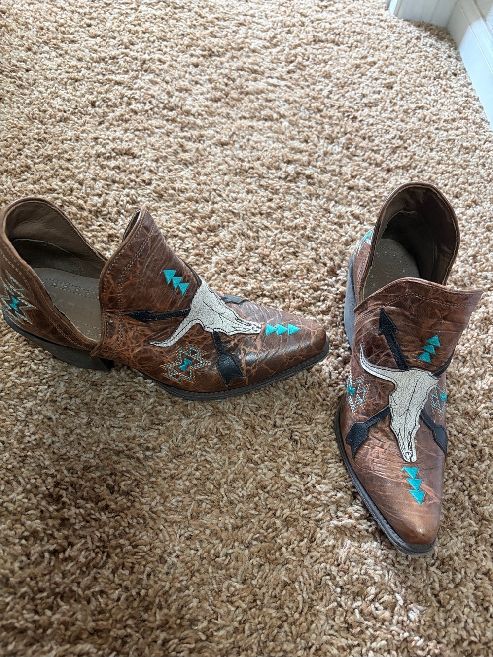 Ariat Brown Leather Cowboy Boots with Turquoise Accents - Picture 2 of 5